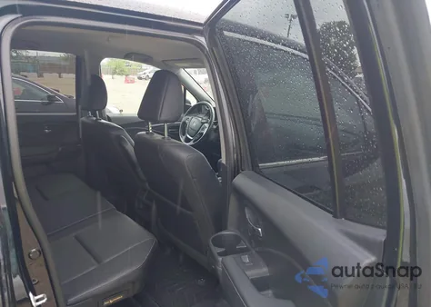 2017 Honda Ridgeline Rtl из США, поврежденный, VIN 5FPYK3F55HB032156